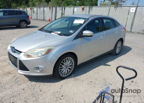 2012 Ford Focus Sel z USA, uszkodzony, nr VIN 1FAHP3H27CL124734